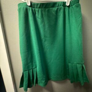 NWT 41 Hawthorn Kelly Green Skirt with Pleated Flare